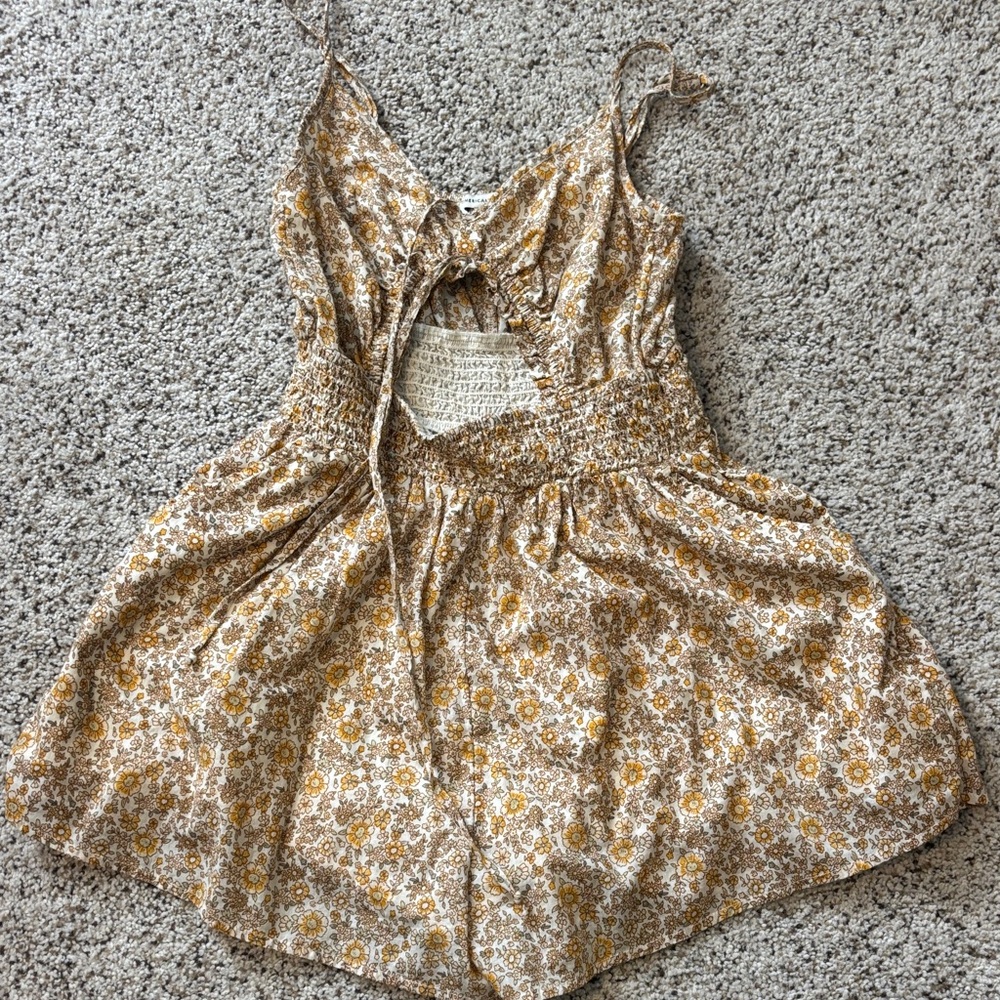 American Eagle Outfitters Floral Romper - Yellow and White